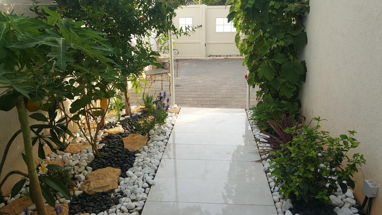 Regina'S Place Or Akiva Extérieur photo
